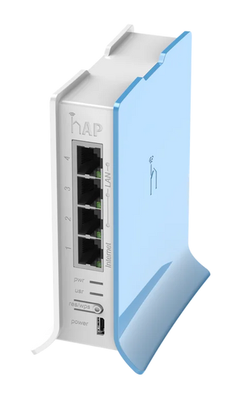 Pequeno ponto de acesso doméstico com quatro portas Ethernet e uma caixa colorida. - RB941-2ND-TC