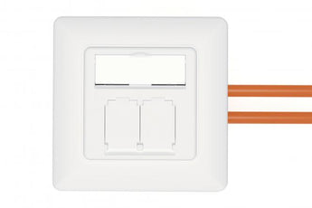 Tomada de parede embutir Digitus DN-9010/8-2 CAT 6A (10G). Duas portas RJ45 blindadas, entrada de cabos flexível em 4 direções e profundidade de apenas 28mm.