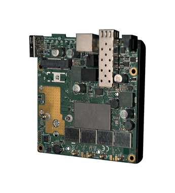 Crie o seu próprio AP/CPE Wi-Fi 6 com a RouterBOARD L23UGSR da MikroTik. Oferece rádio dual-band, 2.5G SFP, GbE, USB e slot de expansão miniPCIe. - L23UGSR-5HAXD2HAXD