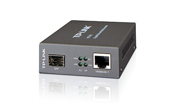 Conversor de media TP-Link MC220L. Converte ligações RJ45 (10/100/1000Mbps) para slot SFP Gigabit. Suporta módulos Single-mode/Multi-mode e Hot-Swap. - MC220L
