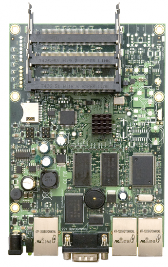Placa RouterBOARD Mikrotik RB433AH. A plataforma WISP clássica. 3x slots miniPCI, 3x portas 10/100, CPU 680MHz, 128MB RAM. Licença RouterOS Nível 5. - RB433AH