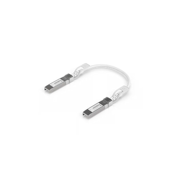 Cabo Direct Attach (DAC) de 0.15m da Ubiquiti com otimização automática de link. Suporta 1/10/25 Gbps e é ideal para interligar equipamentos UniFi empilhados. - UACC-UPLINK-SFP28-0.15M-10
