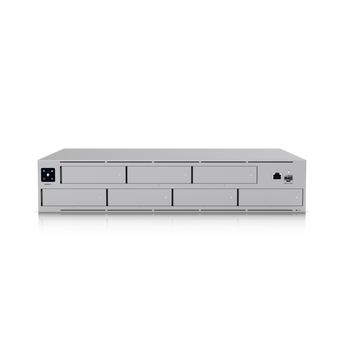 NAS de montagem em rack 2U com 7 baias para discos de 2,5/3,5 polegadas e desempenho de 10 Gbps, concebido para armazenamento e partilha de ficheiros em grande escala. - UNAS-PRO