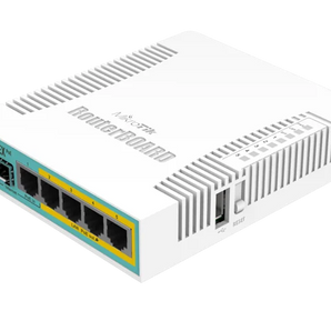 Router de 5 portas Gigabit da MikroTik com 4 portas de saída PoE passiva. O hEX PoE (RB960PGS) inclui uma porta SFP, USB 2.0 e a potência do RouterOS. - RB960PGS