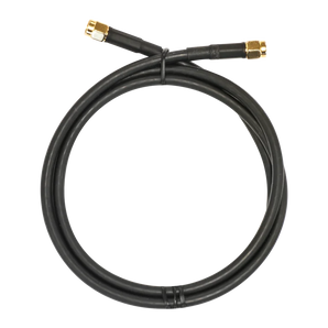 O cabo coaxial MikroTik SMASMA com 1 metro de comprimento é a solução ideal para ligações de alta frequência com baixa perda de sinal. Equipado com conectores SMA macho em ambas as extremidades, é perfeito para ligar antenas externas a equipamentos L