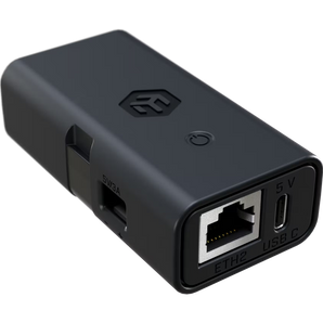 Adaptador MikroTik GPOE-USB. Converte entrada PoE (802.3af/at) em alimentação USB-C e 5V DC de 15W, mantendo a transmissão de dados Ethernet a 2.5 Gigabits.