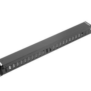 Painel de gestão de cabos de 1U para bastidores de 19". O AK-1201-B da Lanberg é feito em metal e inclui 5 anéis para organização de patch cords. - AK-1201-B