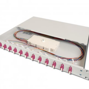 Caixa de fibra ótica (splice box) deslizante de 1U da Digitus, totalmente equipada para 24 fibras OM4. Inclui 12 acopladores LC Duplex e pigtails coloridos. - DN-96331-4