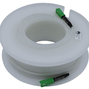 Cabo de fibra ótica transparente de 10m para instalações interiores (FTTR/FTTH). Pré-conectorizado com conectores SC/APC e com fita autocolante para uma instalação rápida. - E0SDC3086