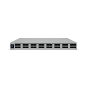 Switch core Ubiquiti ECS-CORE: 32 portas QSFP28 100G, 3.2 Tbps, MC-LAG e redundância total hot-swap. Ideal para o core de redes empresariais e datacenters.