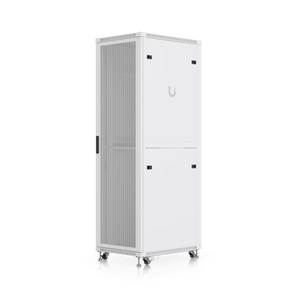 Ubiquiti UACC-Rack-42U-800-P. Bastidor de chão 42U (600x800mm). Entregue totalmente montado. Inclui módulo de ventilação, portas perfuradas e rodízios. Carga até 800kg. - UACC-RACK-42U-800-P