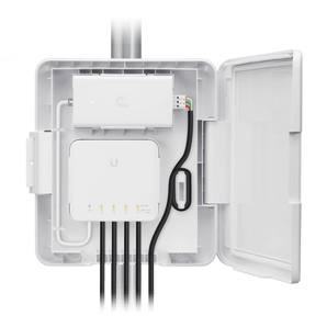 A USW Flex Utility é uma caixa exterior resistente às intempéries, concebida para ser utilizada com o UniFi Switch Flex. - USW-FLEX-UTILITY