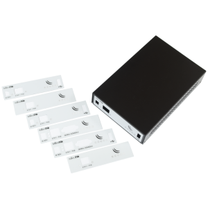 Caixa indoor (CA411-711) em alumínio preto da Mikrotik. Design alto, ideal para placas RBM11G, RB411, RB911, RB912 e RB922. Inclui painéis frontais variáveis. - CA411-711