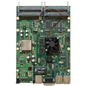 Placa RouterBOARD RB800 da Mikrotik. A plataforma de expansão máxima: 4x miniPCI, 1x miniPCI-e, 3x GbE. Suporta daughterboards (RB604, RB816). Licença RouterOS Nível 6. - RB800