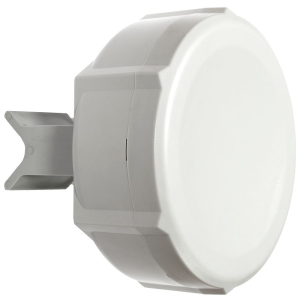 O MikroTik RBSXTG-5HPacD-SA é um dispositivo wireless de alta performance com suporte ao padrão 802.11ac, oferecendo velocidades até 540 Mbps. Equipado com uma antena sectorial integrada de largo feixe (90°) e elevada potência de transmissão, é ideal